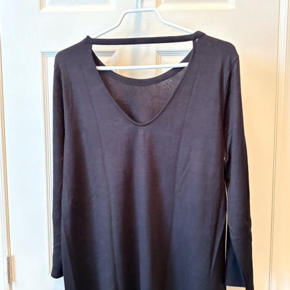 LOFT Black Knit Top with V back